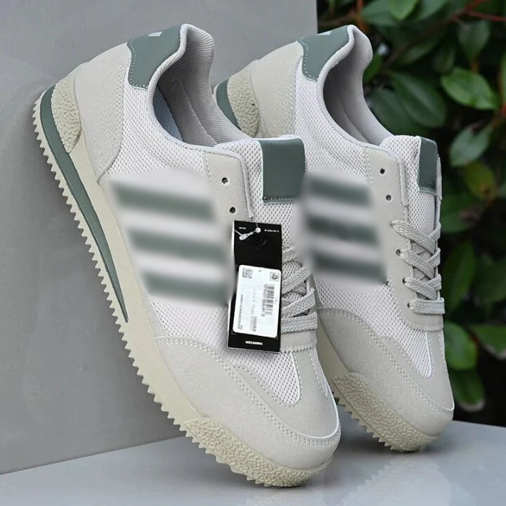 New Trendy Sneakers - Image 4